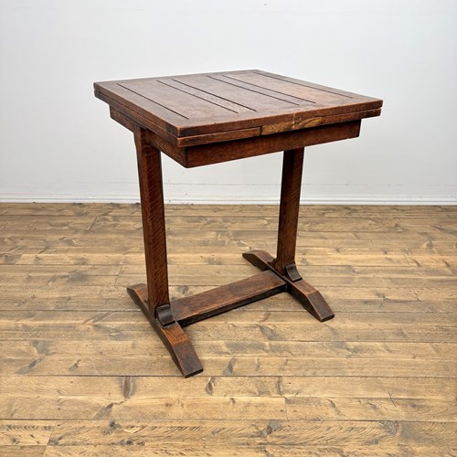 Oak Draw Leaf Table Of Small Proportions