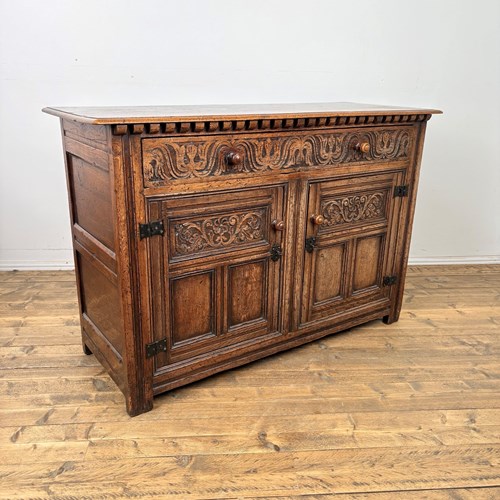 A Super Looking Early 18Th Century Style Solid Oak Dresser Base