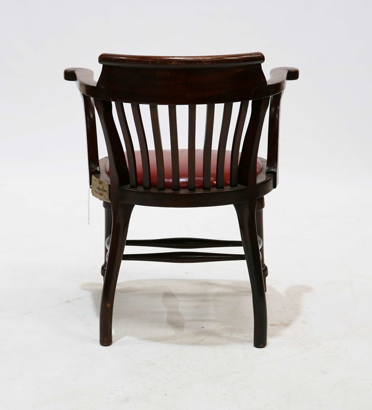 A Pair Of Smokers Bow Armchairs In Great Original Condition-taylor-s-classics-27-12011-cha-6-main-638240614439996525.jpg