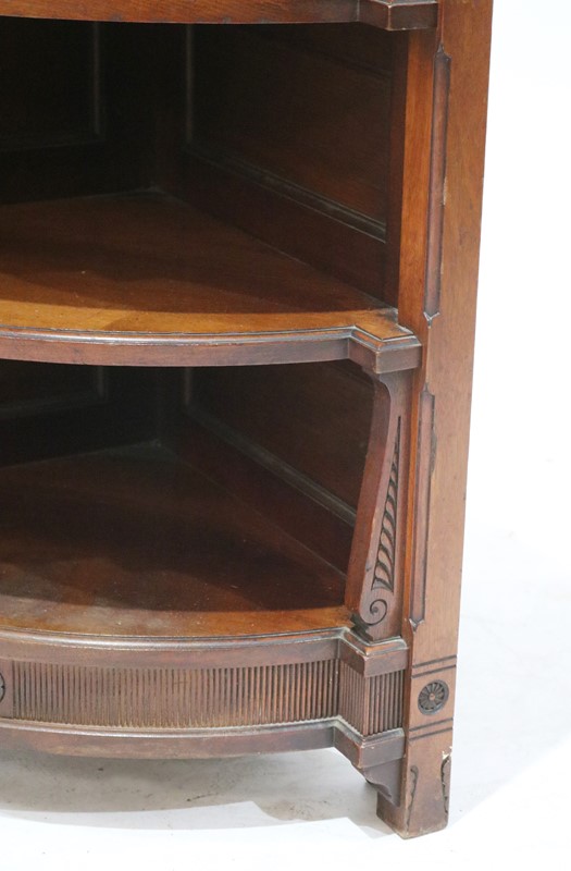 A Lovely Quality Late 19th Century Corner Bookcase-taylor-s-classics-acc-10100-7-main-637498647931558228.jpg