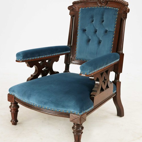 Fantastic Quality Victorian Lounge Chair