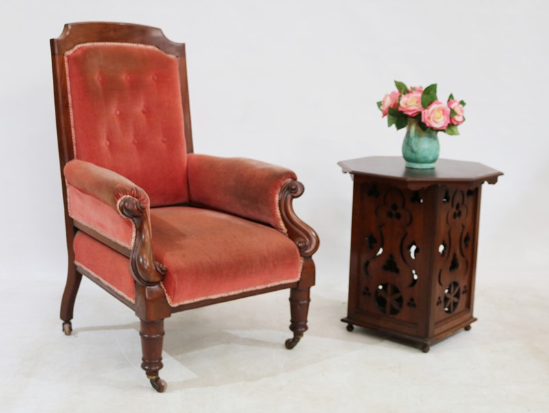 19th Century Mahogany Lounge Chair-taylor-s-classics-cha-11160--6-main-637800937890126134.jpg