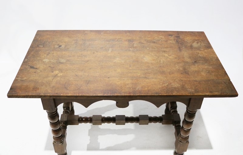An Interesting Late 19th Century Solid Oak Table-taylor-s-classics-tab-03989-2-main-637420049105496763.jpg