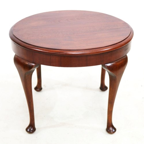 Mahogany Coffee Table With Cabriole Legs
