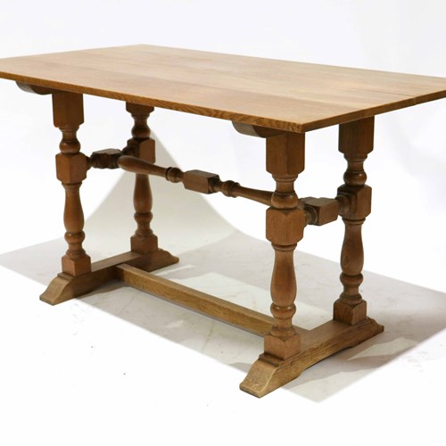 A Great Quality Solid Oak Pub/ Dining Table
