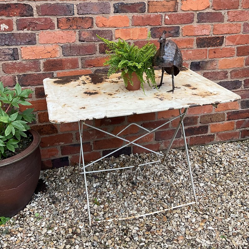 Folding French Metal Table-that-vintage-place-e5388599-f77d-48b7-812f-d6ce5a339267-main-637951402587886516.jpeg