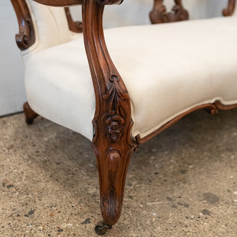 Antique Victorian Carved Mahogany Parlour Sofa-the-architectural-forum-antique-victorian-love-seat-with-carved-wood-12-main-637996367418998776.jpg