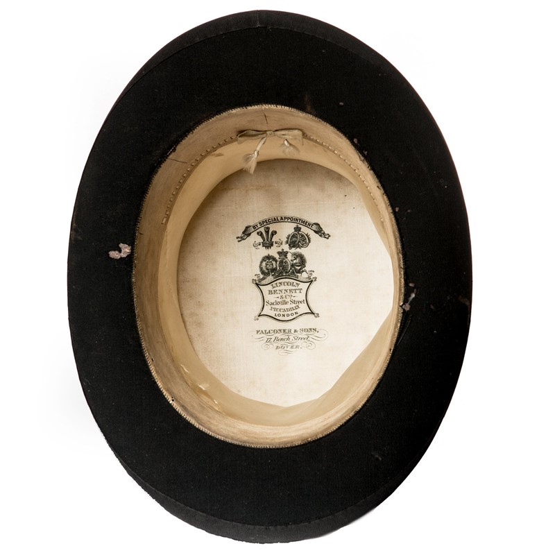 Antique top hat with leather hat box-the-architectural-forum-original-top-hat-vintage-2000x-main-636949945823870043.jpg