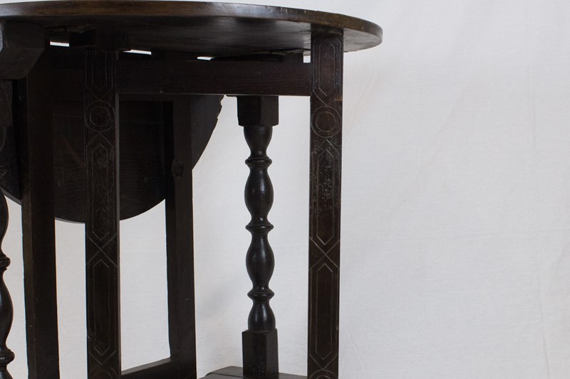 Early 18th century oak gate leg table-the-black-dog-psx-20221206-165239-main-638061017282922337.jpg