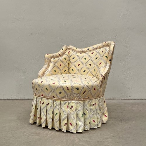 Upholstered Corner Chair 