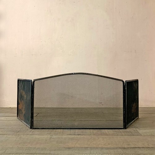 Low And Wide Fireguard