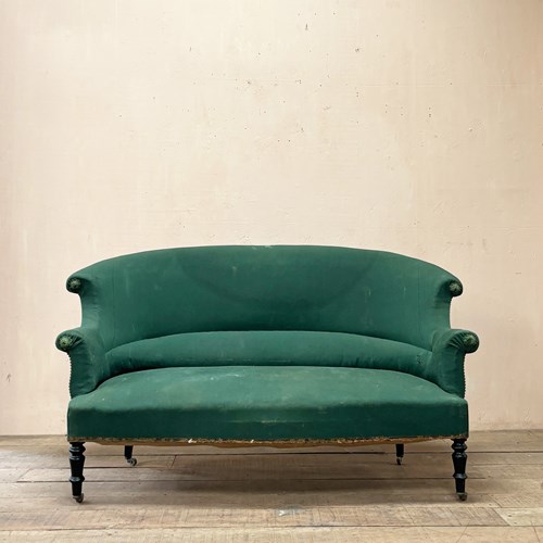 Chapeau Sofa