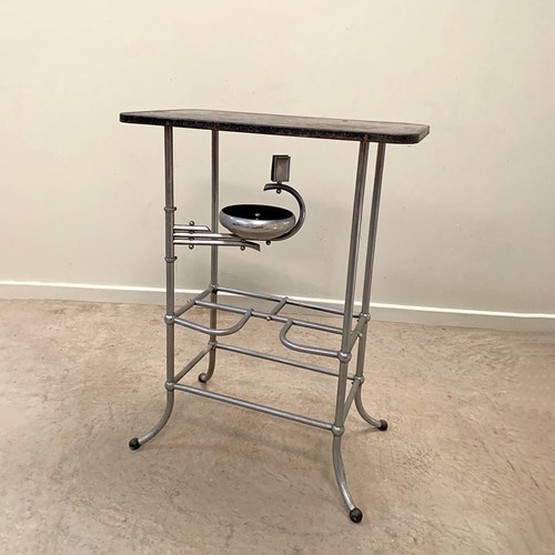 Smoker's Table