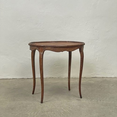 Oval Top Occasional Table
