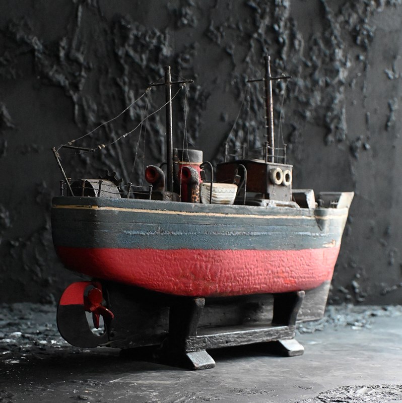 Clockwork Boat-the-house-of-antiques-dsc-0042-main-638085397427503339.jpg