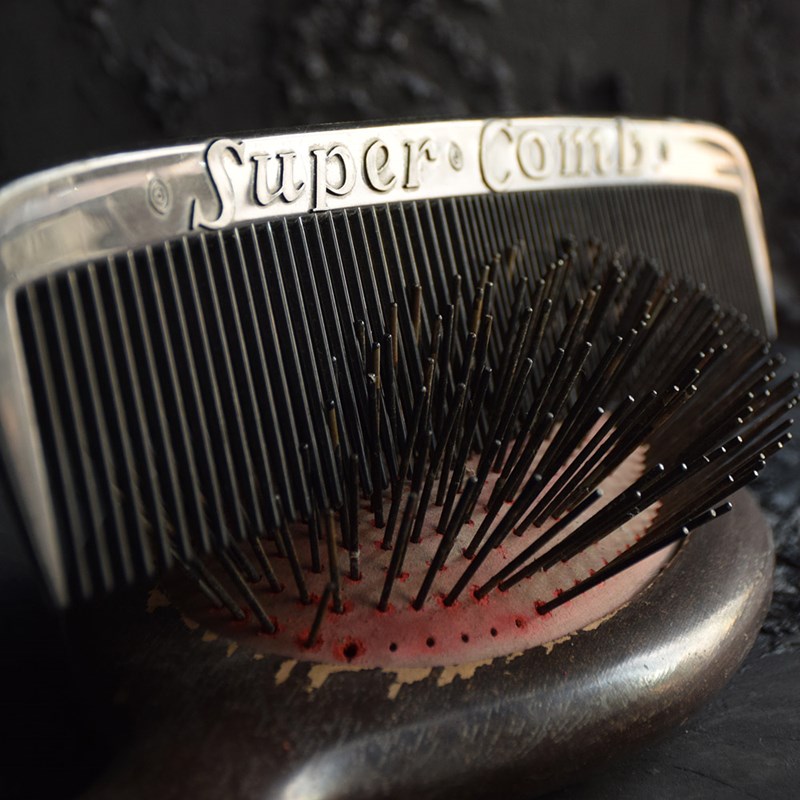 Barbers Brushes-the-house-of-antiques-dsc-0435-main-638063760979298196.jpg