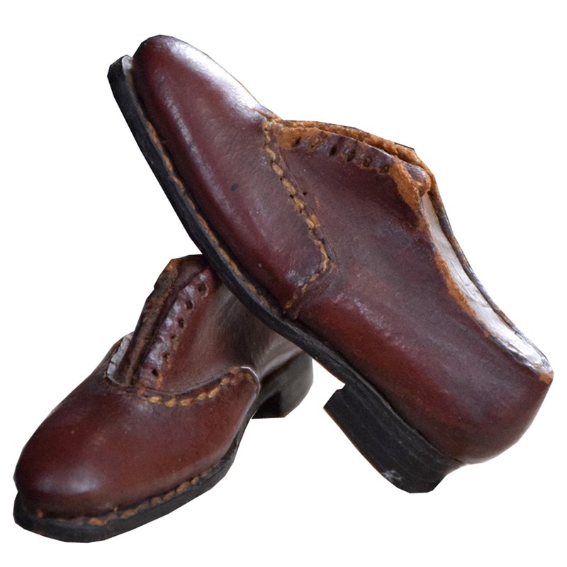 Apprentice Shoes-the-house-of-antiques-dsc-0713ww-main-637896213757750604.jpg