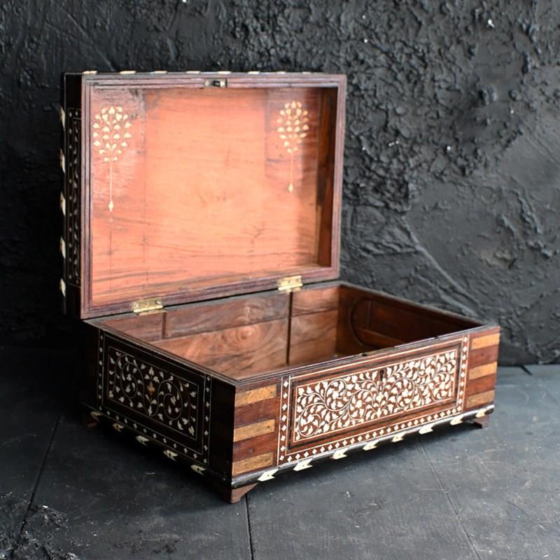 Hoshiarpur Box-the-house-of-antiques-dsc-8516-main-638309272233163835.jpg