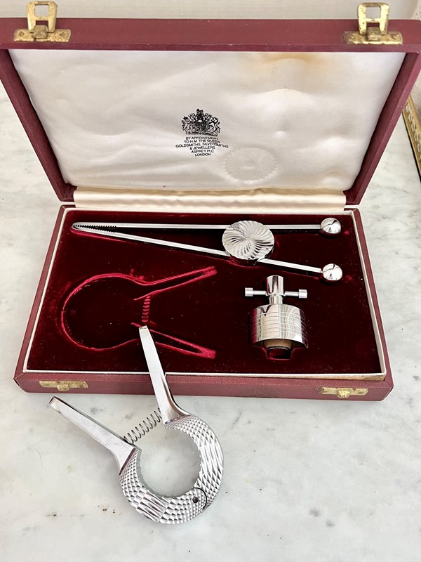 Asprey & Co Silver Plated Bar Tool Boxed Set-the-vintage-entertainer-img-3269-main-638214076685996653.jpeg