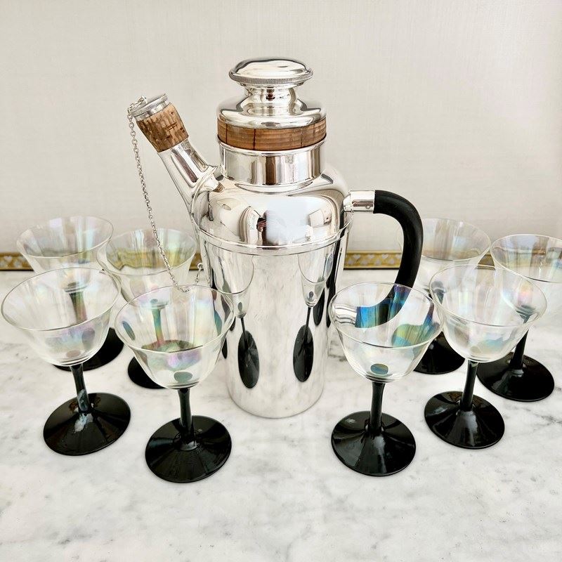 Set Of 8 Art Deco Iridescent Cocktail Glasses-the-vintage-entertainer-img-6410-main-638283055320084302.jpeg