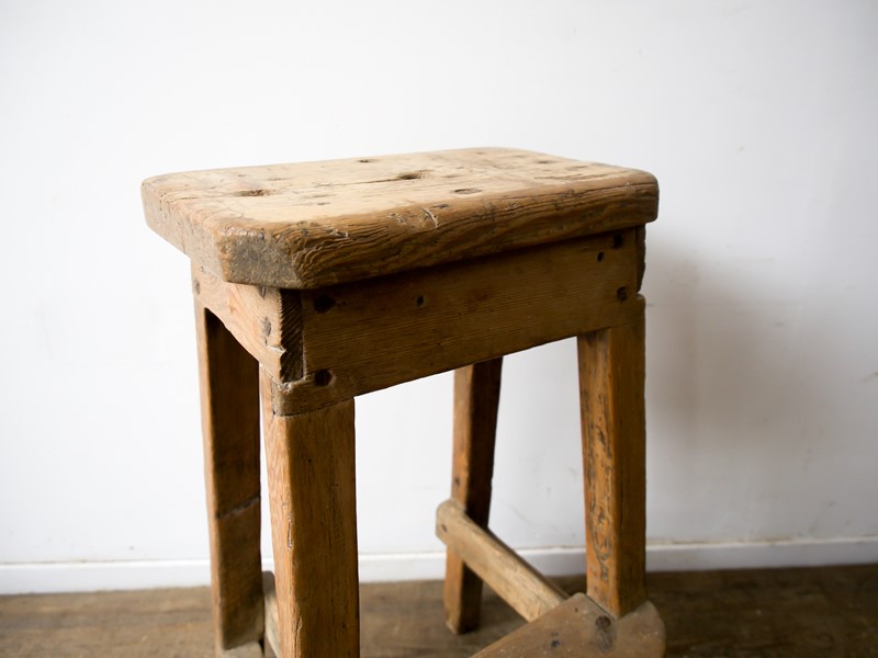 Vintage pine stool-the-vintage-rooms-pine-stooledit--5-main-638108816025947934.jpg