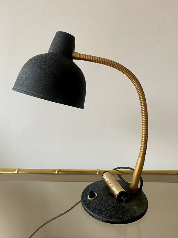 Vintage French Desk Lamp-the-vintage-trader-img-0287-main-638053330997426474.jpg