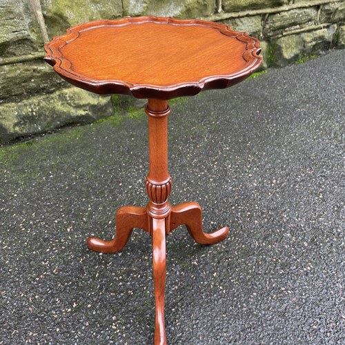 Antique Mahogany Tripod Wine Table Coffee Table