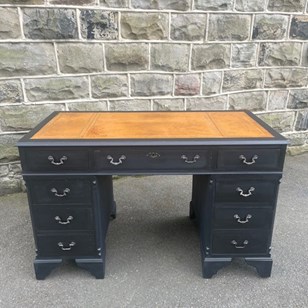 Vintage 4Ft Wide Pedestal Writing D...