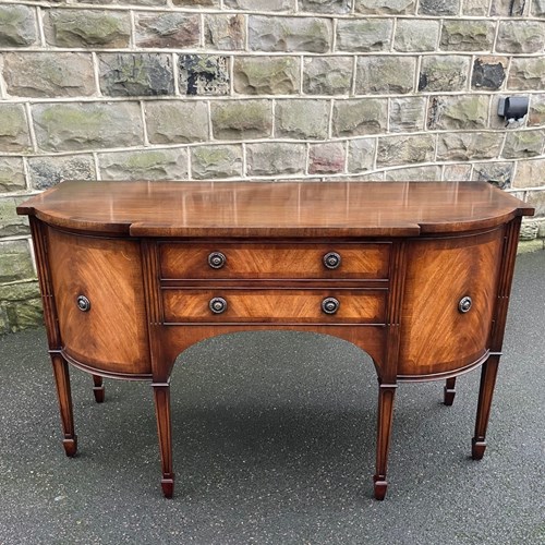 Quality Mahogany Sideboard Dresser Buffet