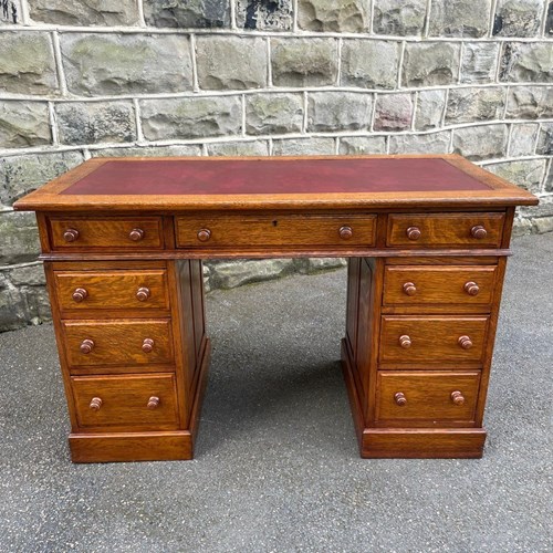 Antique Oak 4Ft Wide Pedestal Writing Desk