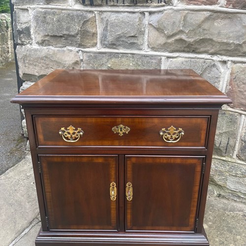 Quality Mahogany Bedside Chest Bedside Cabinet