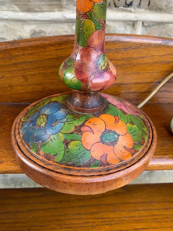 Antique Floral Poker Point Table Lamp-town-house-traders-thumbnail-img-2131-main-638273656235107136.jpg