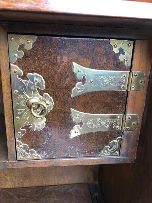 Antique Oriental Chinoiserie Lacquered Elm Bureau Desk-town-house-traders-thumbnail-img-4869-main-638173343899320888.jpg