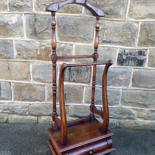 Quality Oak Valet Clothes Stand