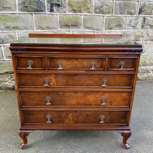 Quality Figured  Walnut Chest Drawers By Waring & Gillow