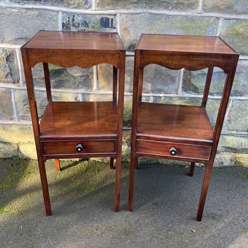 Pair Geo III Mahogany Bedside Tables