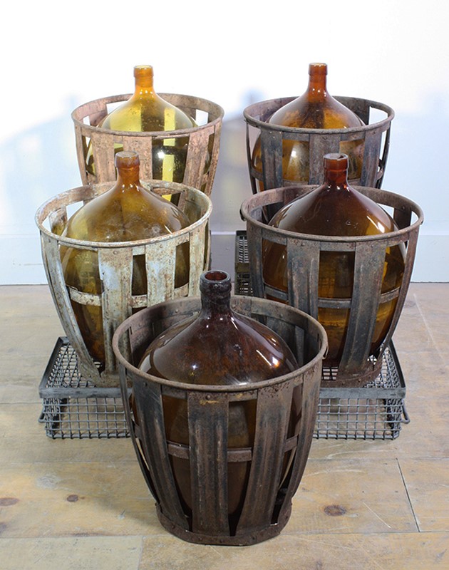 French Bottles in Metal Crates-turner--cox-img-b17257-main-637406039087202722.jpg