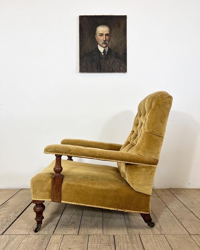 Antique English Howard & Sons Style Velvet Armchair With Removable Cushion -vintage-boathouse-43bd8731-b92d-481c-b0f1-b66d4bb06539-main-638357431254644765.jpeg