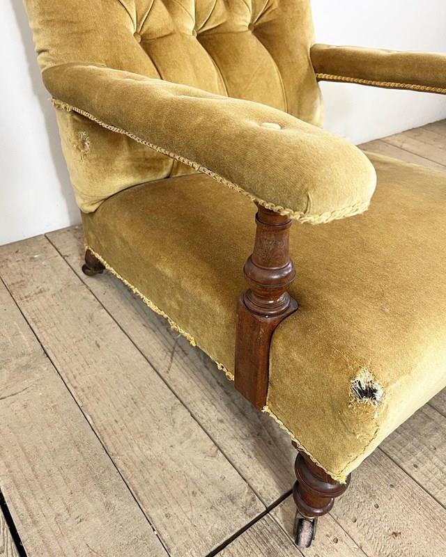 Antique English Howard & Sons Style Velvet Armchair With Removable Cushion -vintage-boathouse-8540b1d9-9c5d-4841-af43-4120c50130a9-main-638357431365893578.jpeg