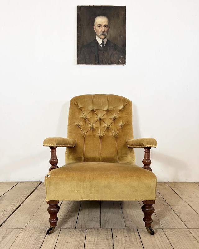 Antique English Howard & Sons Style Velvet Armchair With Removable Cushion -vintage-boathouse-8be2ba07-51e9-4ca2-9ac9-53f98966cd4e-main-638357431243550822.jpeg