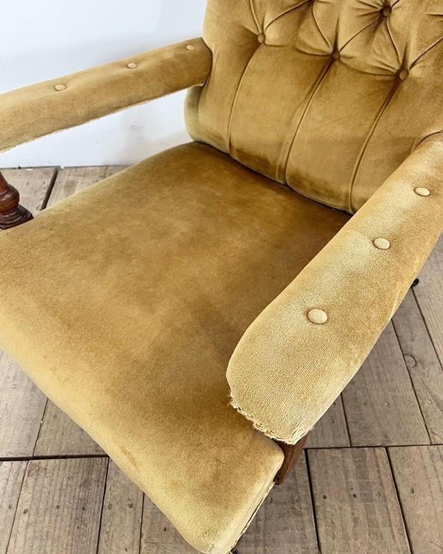 Antique English Howard & Sons Style Velvet Armchair With Removable Cushion -vintage-boathouse-f502e4a9-2976-4a4a-b075-5787f64938f8-main-638357431308238168.jpeg