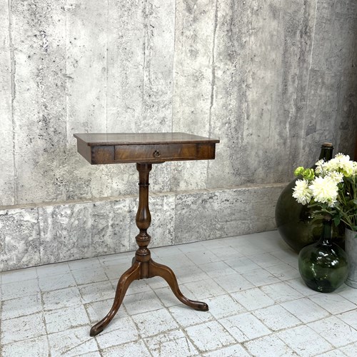 1800'S Mahogany Tripod Base Occasional Table