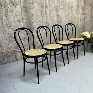 Set Of 4 Metal Round Back Black Fre...