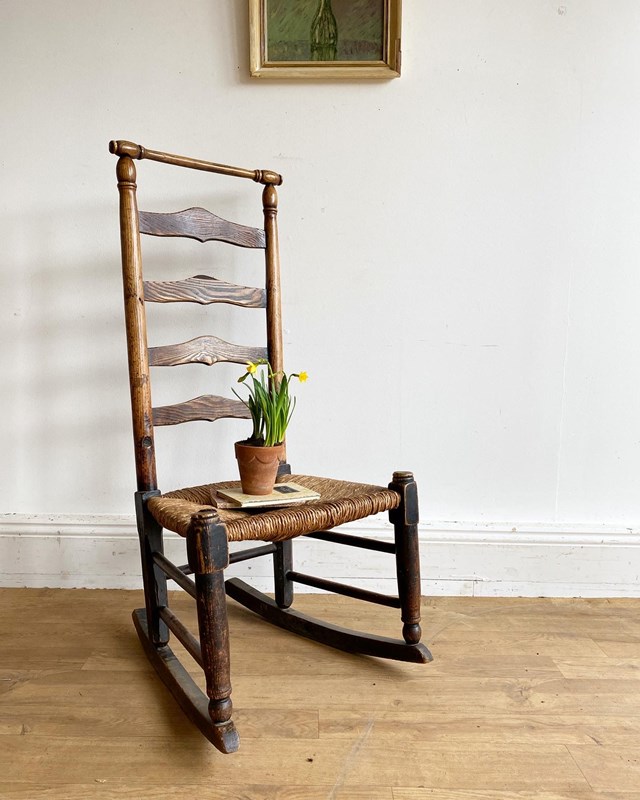 Late 18Th Century Lancashire Rocking Chair-vintage-on-the-vine-4bfd613c-9004-43a0-9cbb-87474019dedd-main-638156839437224891.JPG
