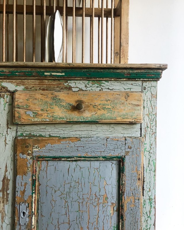 19th Century French Cupboard In Original Paint-vintage-on-the-vine-6ebd49d5-c63e-45a2-bca2-49df767c287c-main-638017643661562657.JPG