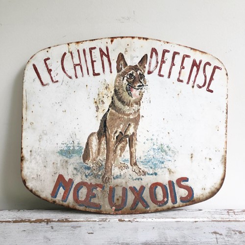 Defensive Dogs Sign