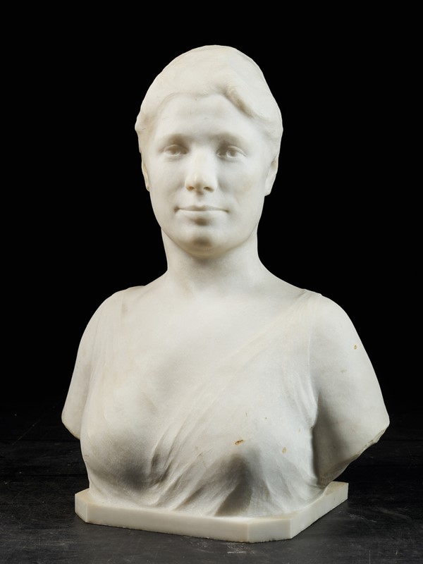 Louis Dubar (1876-1951), Marmor Bust of Woman-vintagerious-001378-01-2mb-main-637285956314562688.jpg