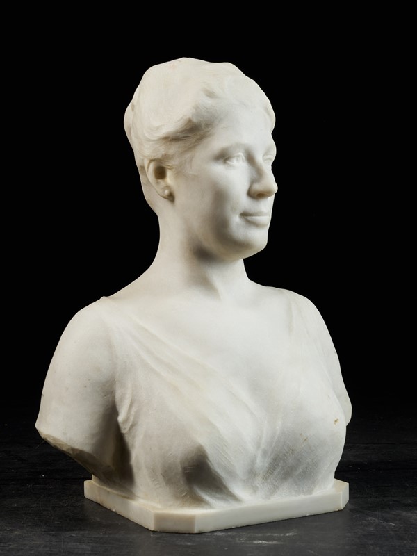 Louis Dubar (1876-1951), Marmor Bust of Woman-vintagerious-001378-07-2mb-main-637285960100326503.jpg