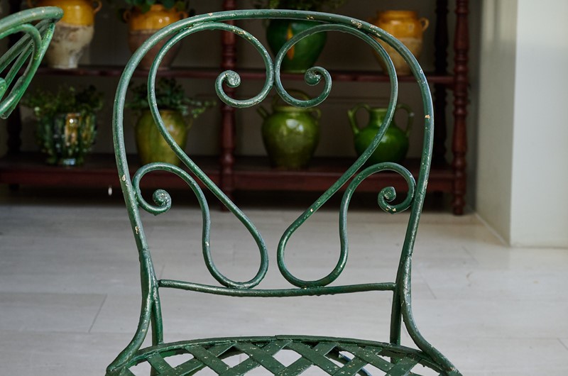 Italian Pineapple Table and Chairs-violet-grey-9510bae1-22f8-49e3-99e0-80ad43fa9de0-main-637808913594719466.jpeg
