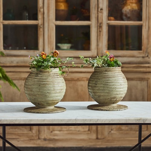 Round Ribbed Urns